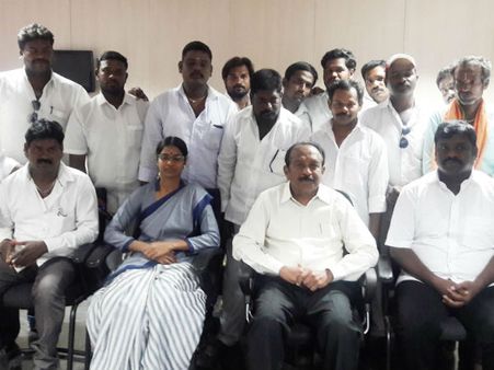 தேமுதிக வருதோ இல்லையோ... கி.வீரலட்சுமி வந்துவிட்டார் மக்கள் நலக் கூட்டணிக்கு!