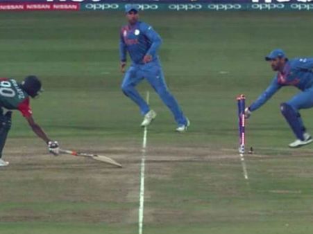 இந்தியா-வங்கதேச திரில் போட்டியை பார்த்த உ.பி. ரசிகருக்கு ஹார்ட்-அட்டாக்