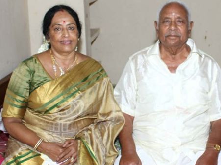 கே.ஆர்.விஜயா கணவர் உடல் கோழிக்கோட்டில் இன்று தகனம்