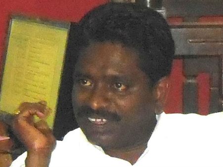 கிரானைட் கொள்ளை: பிஆர். பழனிச்சாமியை விடுதலை செய்த நீதிபதி மகேந்திரபூபதி சஸ்பெண்ட்!