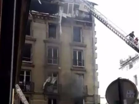 பாரீஸில் அடுக்குமாடி குடியிருப்பில் பயங்கர சப்தத்துடன் வெடித்த சிலிண்டர்: குண்டோ என மக்கள் அச்சம்