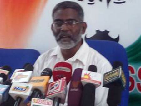 முதல்வராக விஜயகாந்த்துக்கு என்ன தகுதி உள்ளது... உதயக்குமார் தாக்கு