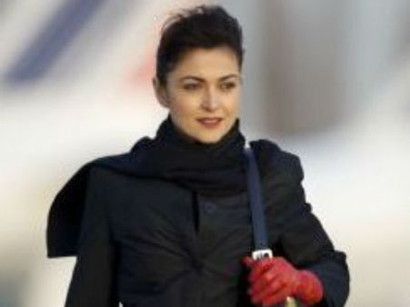 முக்காடு போட்டுட்டு போங்க.. ஏர் பிரான்ஸ் ஏர் ஹோஸ்டஸ்களுக்கு புது உத்தரவு