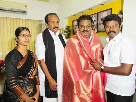 அடுத்தடுத்த பரபரப்புகள் நடுவே, தேமுதிக அலுவலகத்தில் விஜயகாந்த்-வைகோ திடீர் சந்திப்பு!