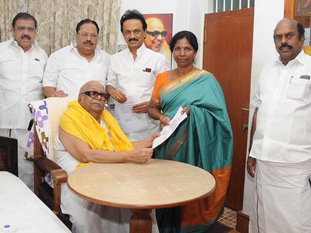 திமுக அணியில் சிவகாமிக்கு பெரம்பலூர்; என்.ஆர். தனபாலனுக்கு பெரம்பூர் தொகுதிகள் ஒதுக்கீடு