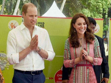 இந்தியாவில் இளவரசர் வில்லியம்... மும்பை தாஜ் ஹோட்டல் தாக்குதலில் பலியானவர்களுக்கு அஞ்சலி!