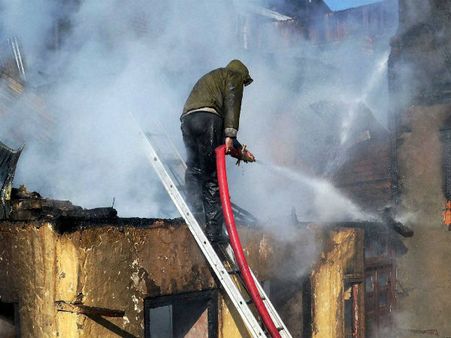 சவுதி அரேபியா கெமிக்கல் தொழிற்சாலையில் பயங்கர தீ விபத்து: 12 பேர் பலி; 11 பேர் படுகாயம்