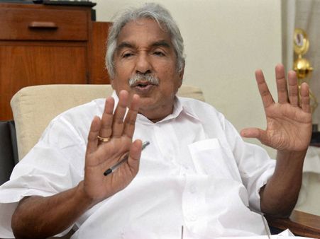 சபரிமலை கோவில் விவகாரத்தில் கேரளா அரசு தலையிடாது- உம்மன்சாண்டி