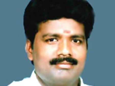 சிட்டிங் எம்.எல்.ஏ.வுக்கு மீண்டும் வாய்ப்பு: பெரம்பலூர் அதிமுக வேட்பாளர்கள் பயோடேட்டா