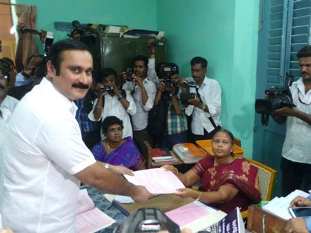 தொண்டர்கள் புடைசூழ பென்னாகரம் தொகுதியில் அன்புமணி ராமதாஸ் வேட்புமனு தாக்கல்