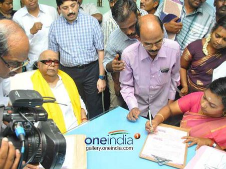 கனிமொழியிடம் கடன் வாங்கிய ராசாத்தி: வேட்புமனுவில் குறிப்பிட்ட கருணாநிதி