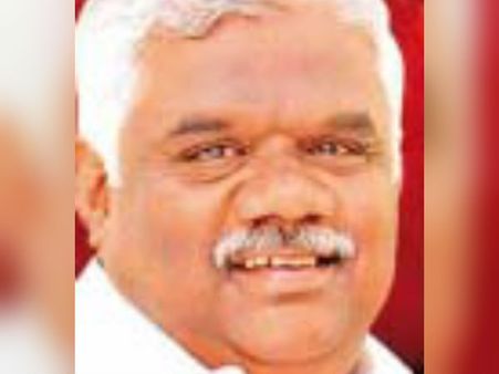 தளபதிகளும் வாரிசுகளும் வேட்பாளர்களாக களமிறங்கிய மதுரை- பயோடேட்டா