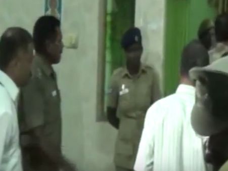 ஈரோடு, பொள்ளாச்சியில் அதிமுக பிரமுகர்களின் வீடுகளில் வருமான வரித்துறையினர் ரெய்டு