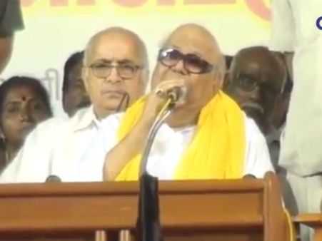 பிடித்த முயலுக்கு மூன்று கால் என்று சாதிப்பவர் ஜெ., : திருச்சியில் கருணாநிதி பிரச்சாரம் - வீடியோ