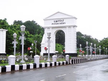 புதுவையில் புதிதாக நியமிக்கப்பட்ட 3,080 பேர் பணி நீக்கம்: தலைமை தேர்தல் அதிகாரி அதிரடி !