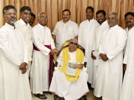 திமுக-காங்கிரஸ் கூட்டணிக்கே எங்கள் ஆதரவு.. கிறிஸ்தவ பிஷப் கவுன்சில் அறிவிப்பு