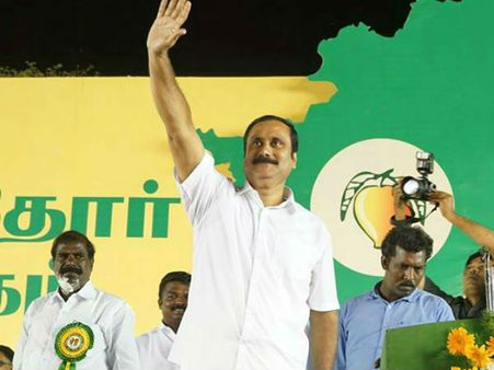 கொடுப்போம், கொடுப்போம், கொடுக்கப் போகிறோம்.. அன்புமணியின் 'அசத்தல்' வாக்குறுதி!