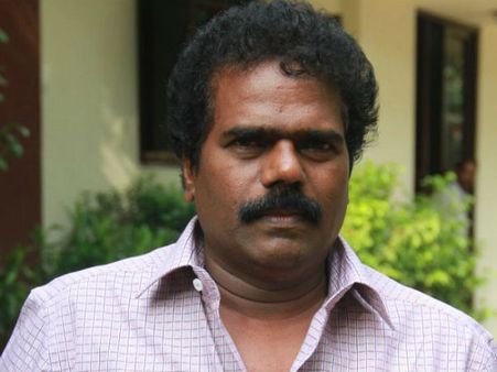 மக்களை கட்சிகளிடம் அடமானம் வைக்கவா இந்த கருத்துக் கணிப்பு?- தங்கர் பச்சான்