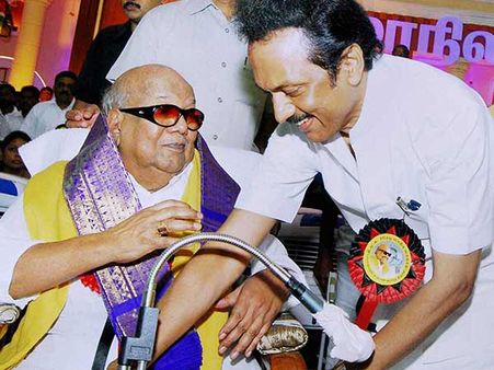 இயற்கையாக எனக்கு ஏதாவது நேர்ந்தால்தான் மு.க. ஸ்டாலின் முதல்வர்: கருணாநிதி