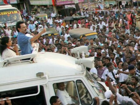 பிரச்சாரம் ஓய்கிறது... கருத்துக் கணிப்புகள், திணிப்புகள் அனைத்துக்கும் நாளையோடு தடை!