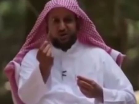 மனைவியை எதைக் கொண்டு அடிக்கலாம்?... டெமோ காட்டிய சவூதி நபரால் பரபரப்பு