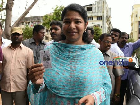 தமிழகத்தில் ஆளும்கட்சிக்கு எதிராக பெரிய அலை வீசுகிறது: கனிமொழி