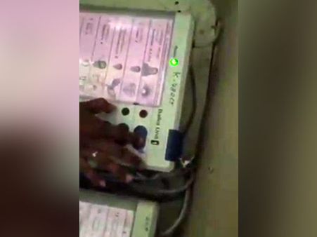 திமுக பட்டன் மட்டும் வேலை செய்யலை... தி.நகர் வாக்குச்சாவடியில் பரபரப்பு- வீடியோ