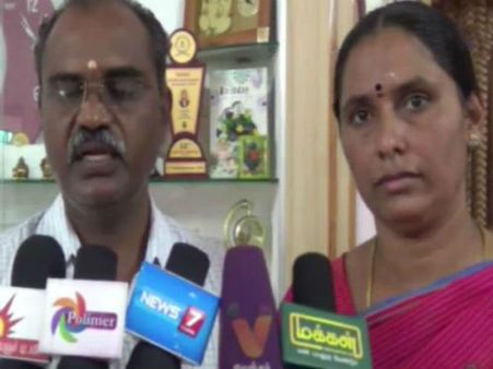 மருத்துவ நுழைவுத்தேர்வு... சீட் கிடைக்குமா? முதல் மார்க் வாங்கிய மாணவியின் பெற்றோர் கவலை- வீடியோ