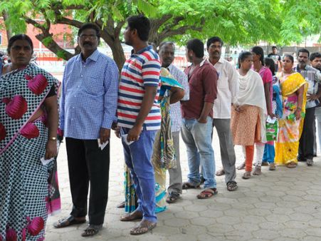 இது அதிமுக கலர் இல்லை... 