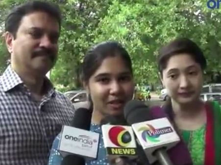 பிரதமராவதே எனது லட்சியம்.. 1195 மதிப்பெண் எடுத்த சென்னை மாணவி சத்ரியா கவின் பேட்டி - வீடியோ