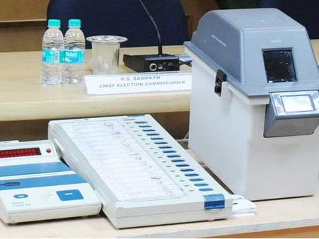 'பவர் கட்': பண்ருட்டியில் வாக்கு எண்ணும் பணி நிறுத்தம்