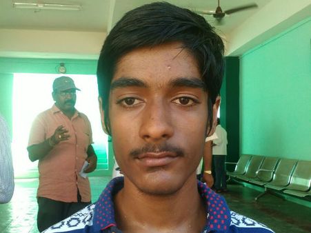 ப்ளஸ் 2விலும் ஸ்டேட் ஃபர்ஸ்ட் வருவேன், சி.ஏ. படிப்பேன்: 500க்கு 499 எடுத்த சிவகுமார் பேட்டி