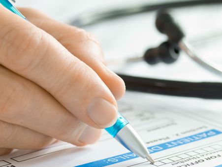 தொடங்கியது எம்பிபிஎஸ், பிடிஎஸ் விண்ணப்ப விநியோகம்... ஆன்லைனிலும் பெறலாம்