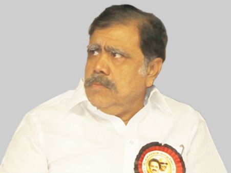 15வது சட்டசபையில் பதவியேற்ற 2 அப்பா-மகன்கள்: யார்னு தெரியும்ல?