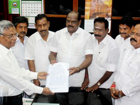 ராஜ்யசபா தேர்தல்: அதிமுக, திமுகவை சேர்ந்த 6 பேர் ஏகமனதாக தேர்வு