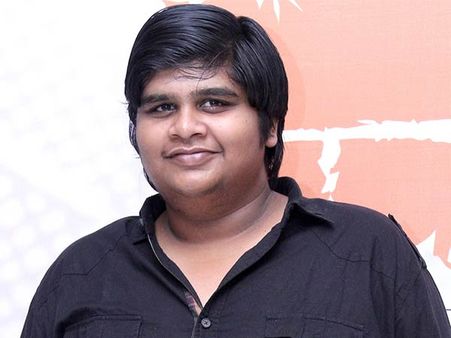 Exclusive: இறைவி விவகாரம்... கார்த்திக் சுப்பராஜுக்கு தடை... தயாரிப்பாளர் சங்கம் அதிரடி முடிவு!