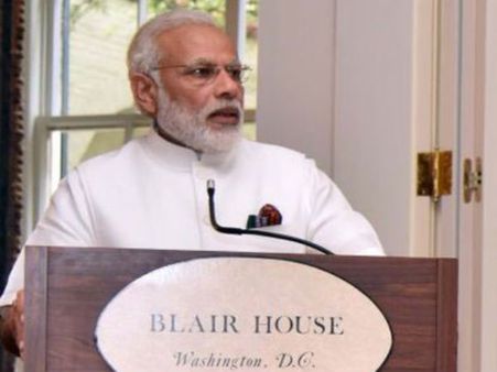 இந்தியாவில் திருடப்பட்ட சென்னை கோவில் சிலை 200 கலைப்பொருட்கள் மோடியிடம் ஒப்படைப்பு