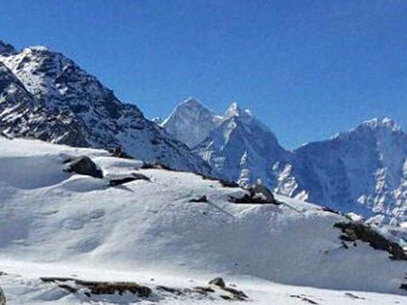 8 வருட போராட்டத்திற்குப் பின்னர் எவரெஸ்ட் சிகரத்தில் ஏறி போலீஸ் தம்பதி சாதனை!