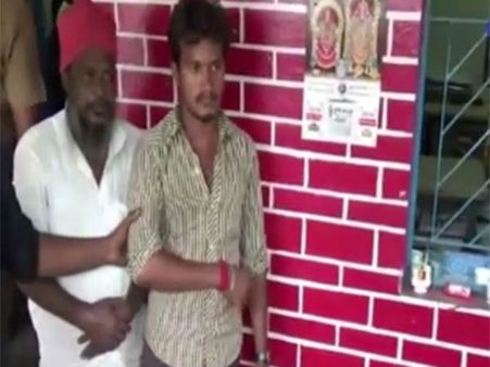 திருப்பூரில் இருச்சக்கர வாகனத்தில் மான் கறி கடத்தல்... 2 பேர் கைது- வீடியோ