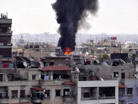 சிரியாவில் ஷியா முஸ்லீம்களின் வழிபாட்டுத்தலத்தில் தற்கொலைப்படை தாக்குதல்: 20 பேர் பலி