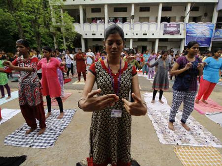 5000 ஆண்டு பழமையான யோகாவை எத்தனை நாடுகள் ஆதரிக்கின்றன தெரியுமா?