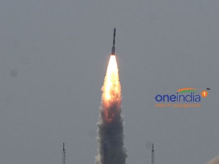 பிஎஸ்எல்வி- சி 34 ராக்கெட் வெற்றி: 20 செயற்கை கோள்கள் வெற்றிகரமாக நிலை நிறுத்தம்