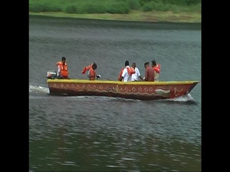 குண்டாறு நீர்த்தேக்கத்தில் படகு போக்குவரத்து தொடக்கம் - சுற்றுலாப் பயணிகள் ஆர்வம்