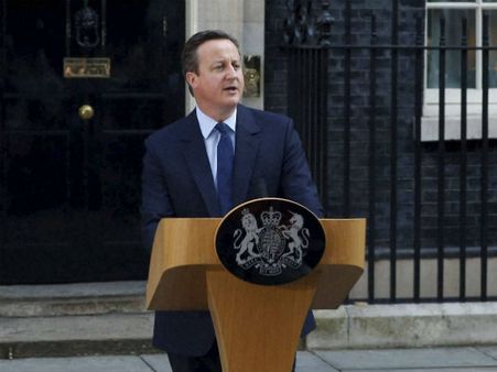 பிரெக்ஸிட்.... வேலை இழக்கும் அபாயத்தில் பிரிட்டன் வாழ் இந்தியர்கள்