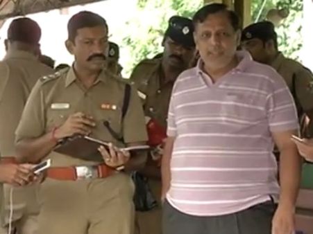 சுவாதி கொலை... நேரில் பார்த்த கேன்டீன் ஊழியர் சாட்சி... பெங்களூரு பறந்த தனிப்படை - வீடியோ