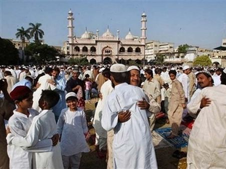 தமிழகம் உள்பட நாடு முழுவதும் நாளை ரம்ஜான்.. அன்று சுப்ரீம் கோர்ட்டுக்கும் விடுமுறை