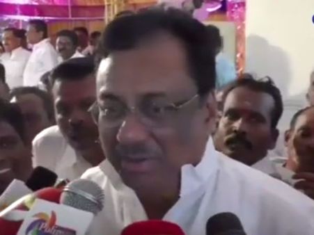 நான் பேச மாட்டேன், மவுன விரதம்.. வாயைத் திறந்து செய்தியாளர்களிடம் கூறிய இளங்கோவன்- வீடியோ