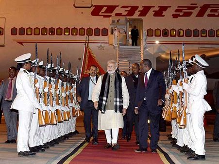 34 ஆண்டுகளுக்குப் பின்னர் மொசாம்பிக் சென்ற முதல் இந்திய பிரதமர் மோடி- ஒப்பந்தங்கள் கையெழுத்து!