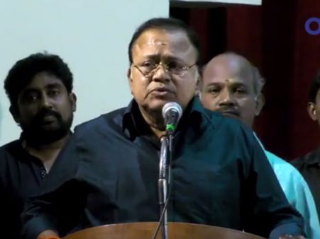 நடிகர் சங்க தேர்தலுக்கு பிறகு நாசருடன் ஒரே மேடையில் ராதாரவி.. பரபரப்பு பேச்சு- வீடியோ