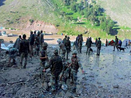 காஷ்மீர் கலவரம்... அமர்நாத் யாத்திரை சென்ற 5000 தமிழக பக்தர்கள் தவிப்பு... விரைந்து மீட்க கோரிக்கை